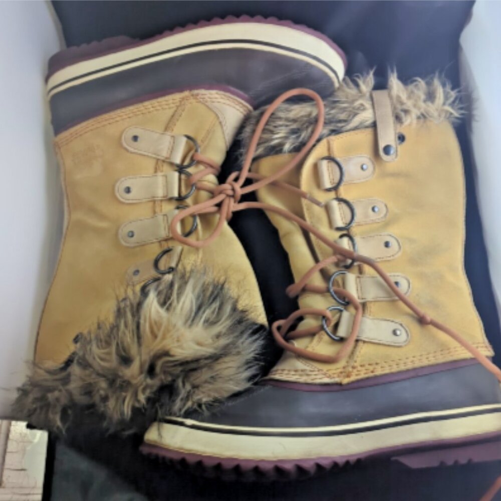 Sorel Joan of Arctic Boots Womens 9 Tan Suede Faux Fur Winter Snow Waterproof